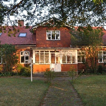 Villa Sandby B&B Borrby Extérieur photo