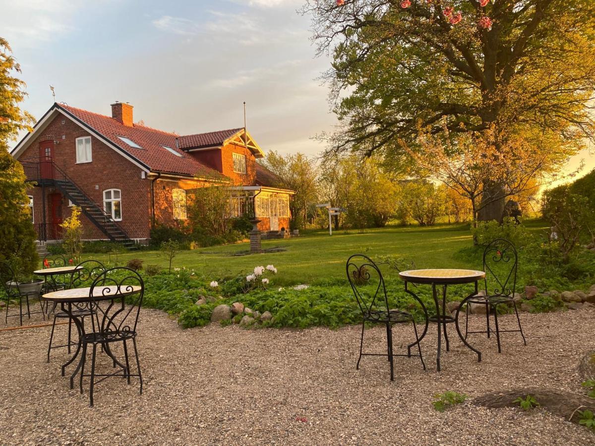 Villa Sandby B&B Borrby Extérieur photo